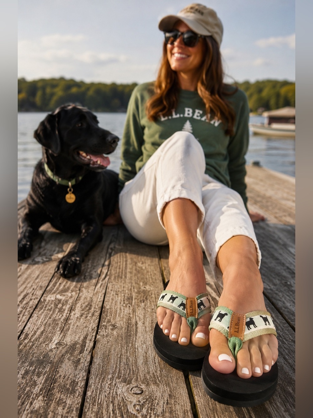 L.L.Bean Green Dog Print Flip Flops Women’s 9 Medium Sandals Coastal Preppy